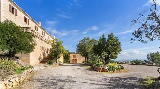 Fantastic rustic house in original condition in Palma Fantastic rustic house in original condition in Palma